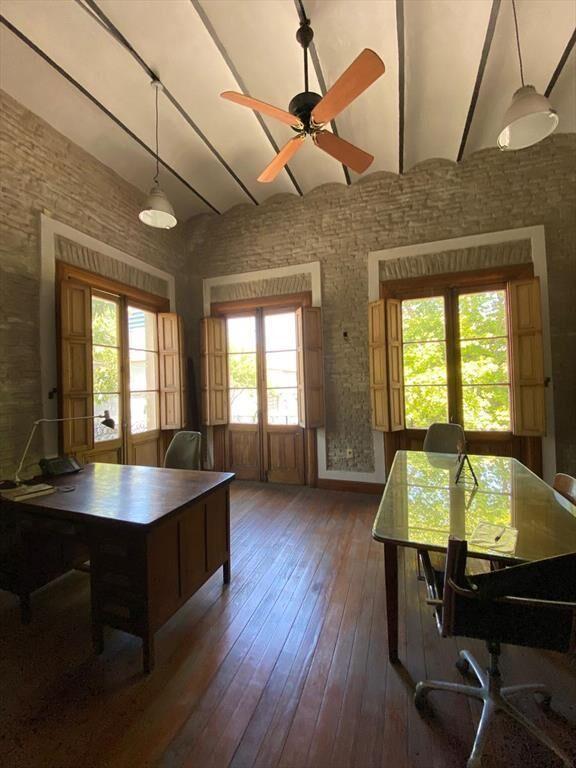 Venta excelente casa con local comercial y subsuelo - Aguad