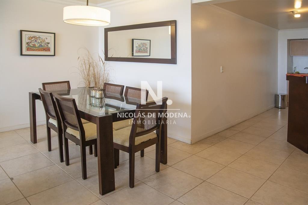 Departamento en venta a metros de Playa Mansa