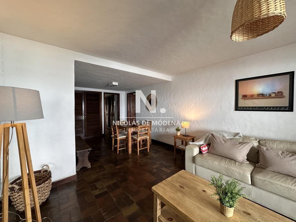 En venta apartamento de 2 dormitorios en Punta