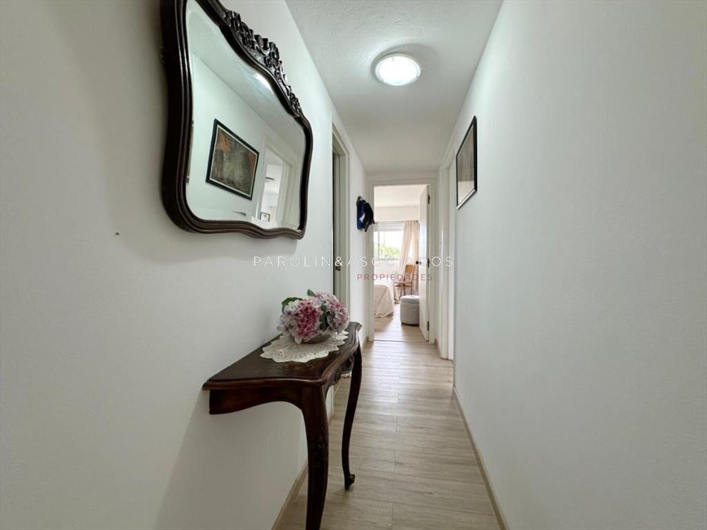 Departamento en Venta de 3 Dormitorios + en Playa