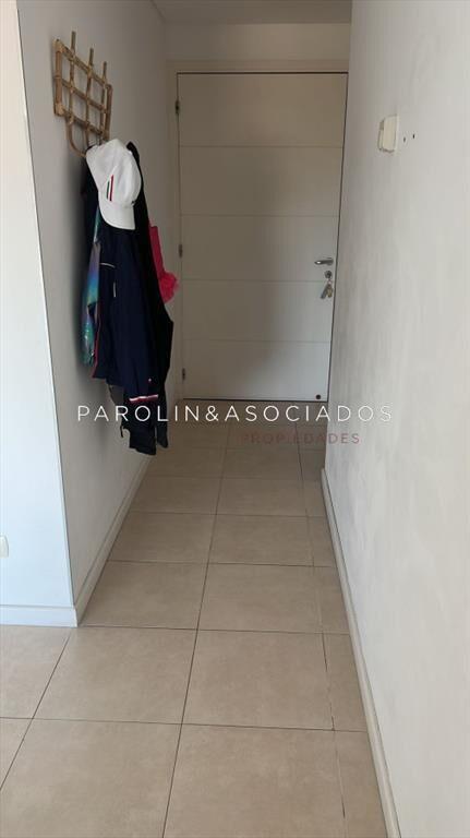 Vende apartamento de 3 dormitorios y excelentes