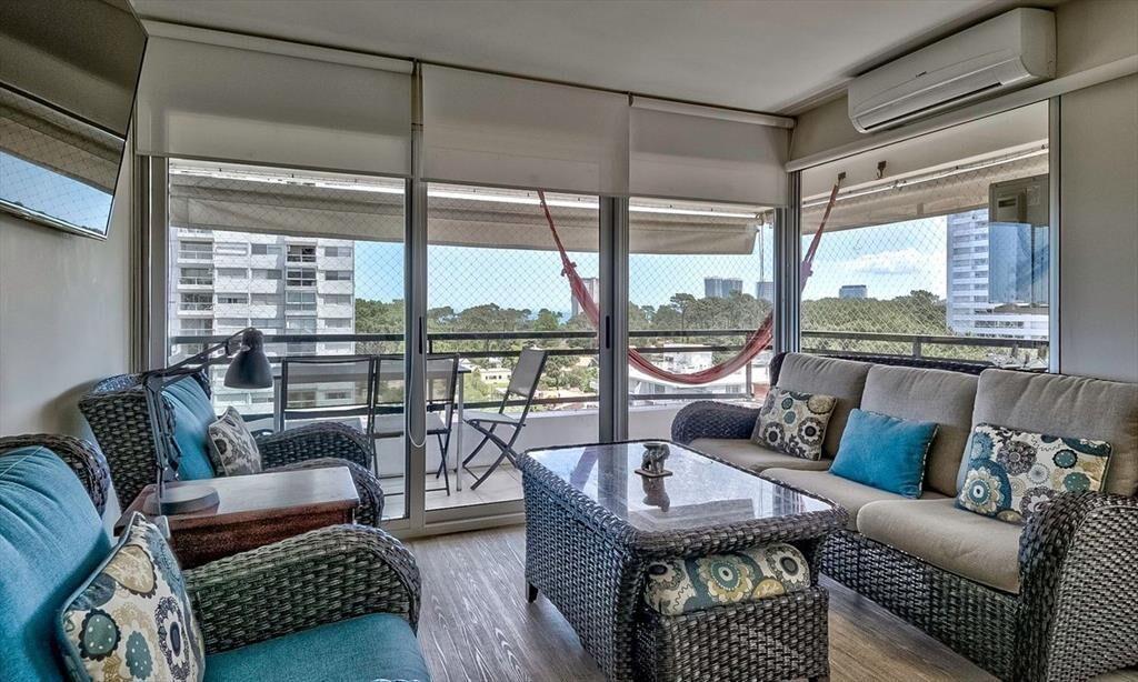 Venta apartamento 3 dormitorios en Roosevelt