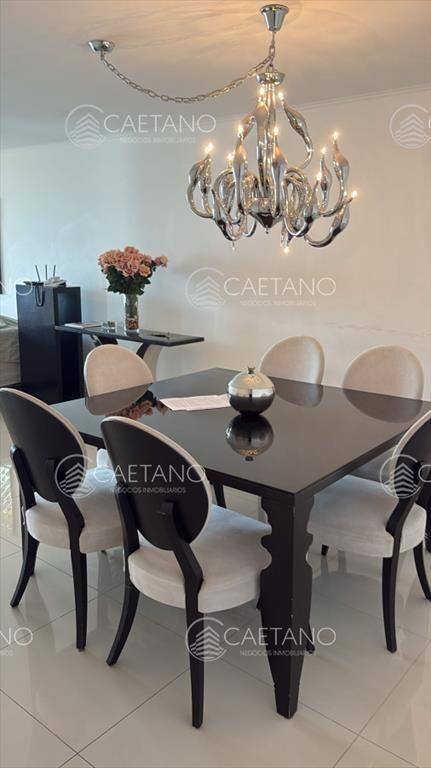 Apartamento en Alquiler de 3 dormitorios en Punta del este