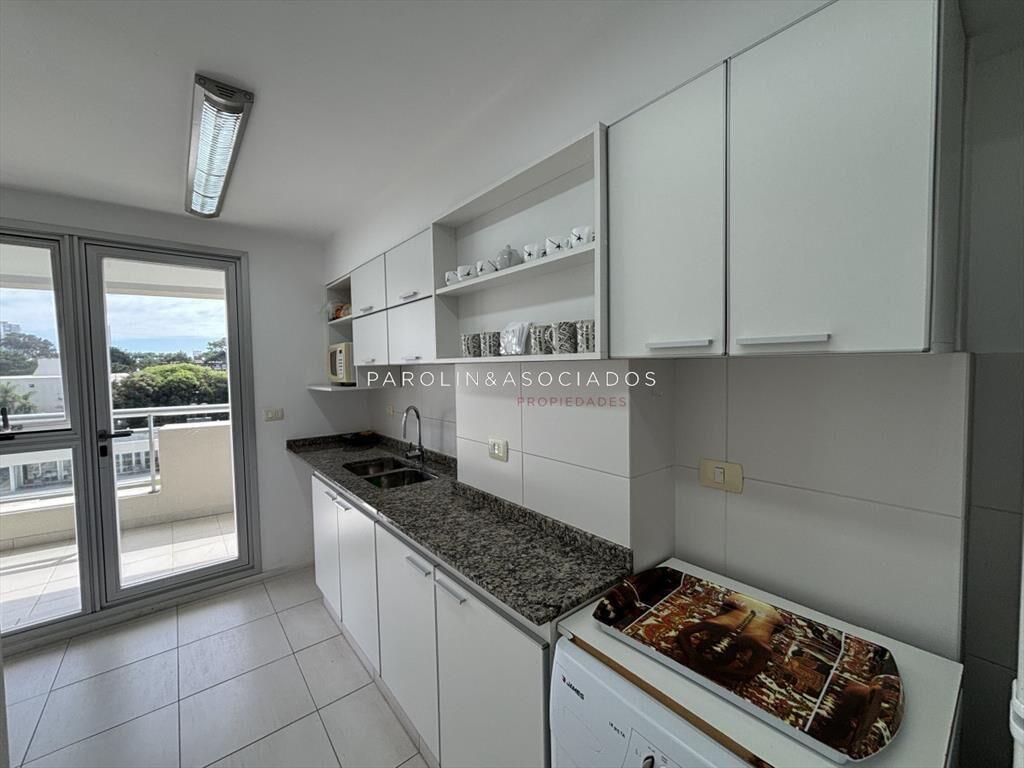 HERMOSO APARTAMENTO 3 DORMITORIOS EN VENTA