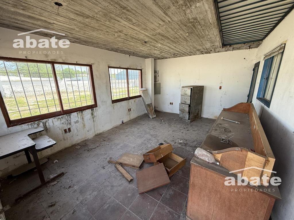 Venta de Terreno 2619 m2 en Piedras Blancas céntrico