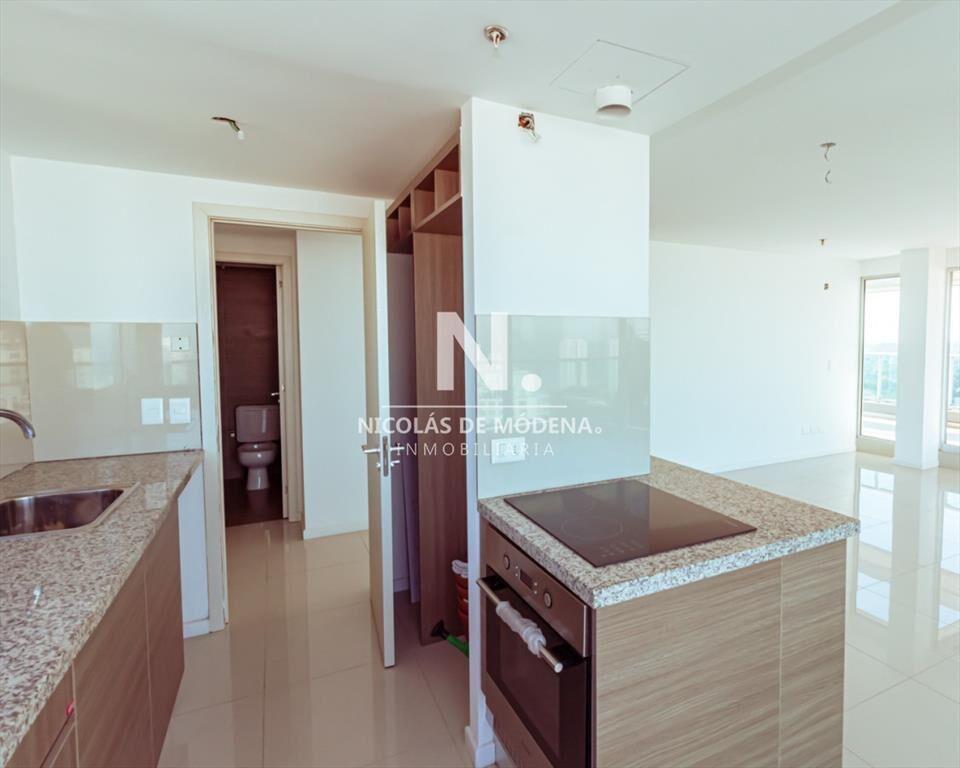 Penthouse de tres dormitorios en venta proximo al