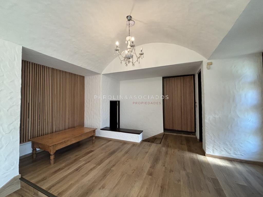 Casa en Venta de 4 Dormitorios en Golf, Punta del