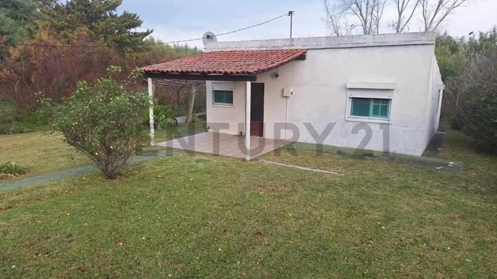 Casa con 913 m en Estación Las Flores Maldonado excelente...