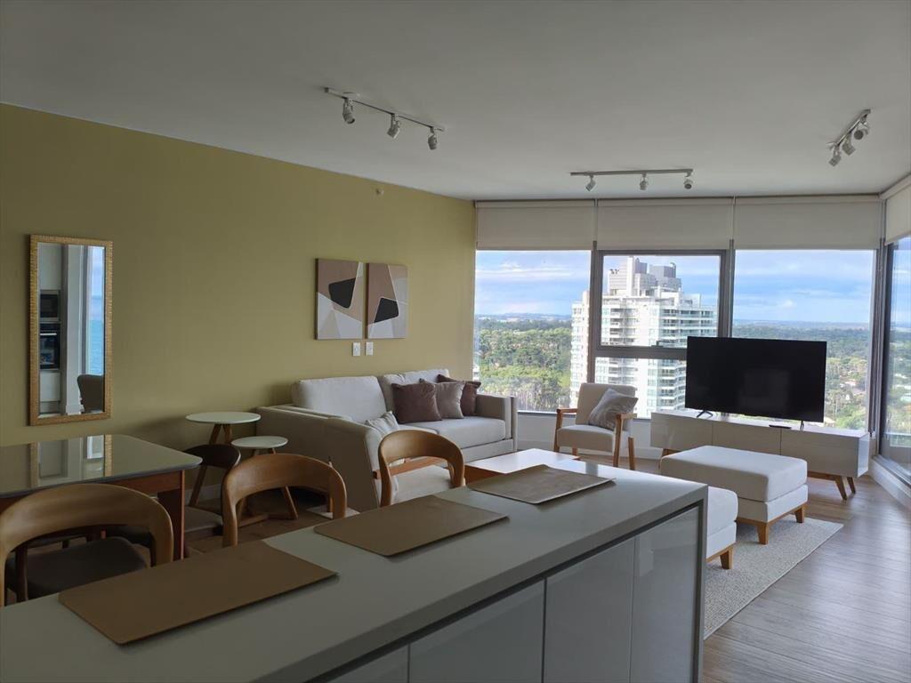 DEPARTAMENTO EN ALQUILER FRENTE AL MAR PLAYA BRAVA