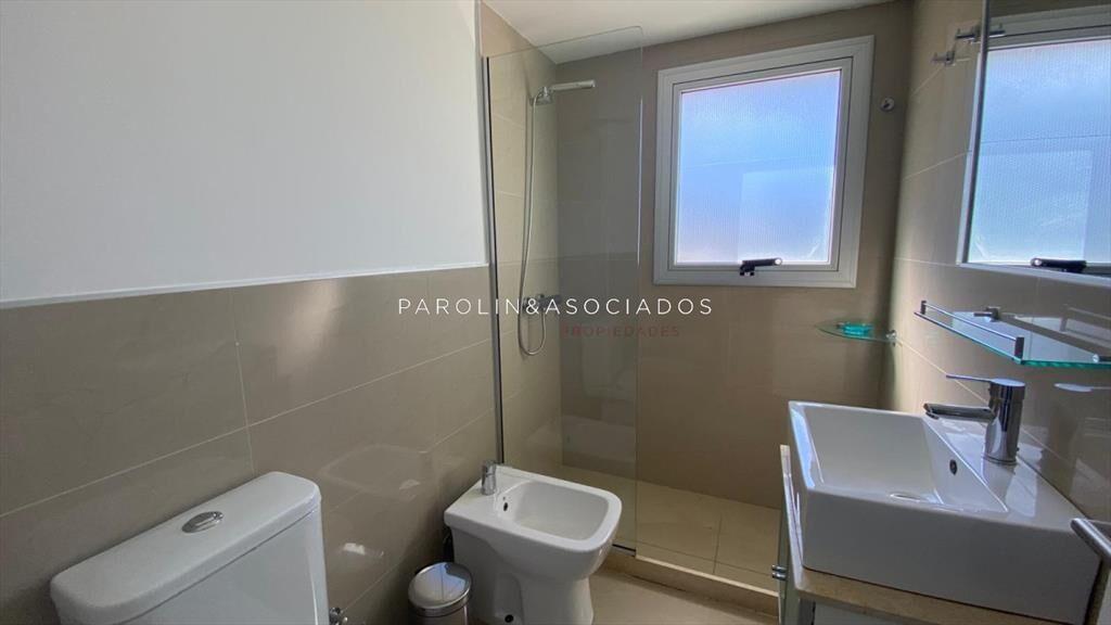 Apartamento de 3 dormitorios en venta en edificio Blue Mari