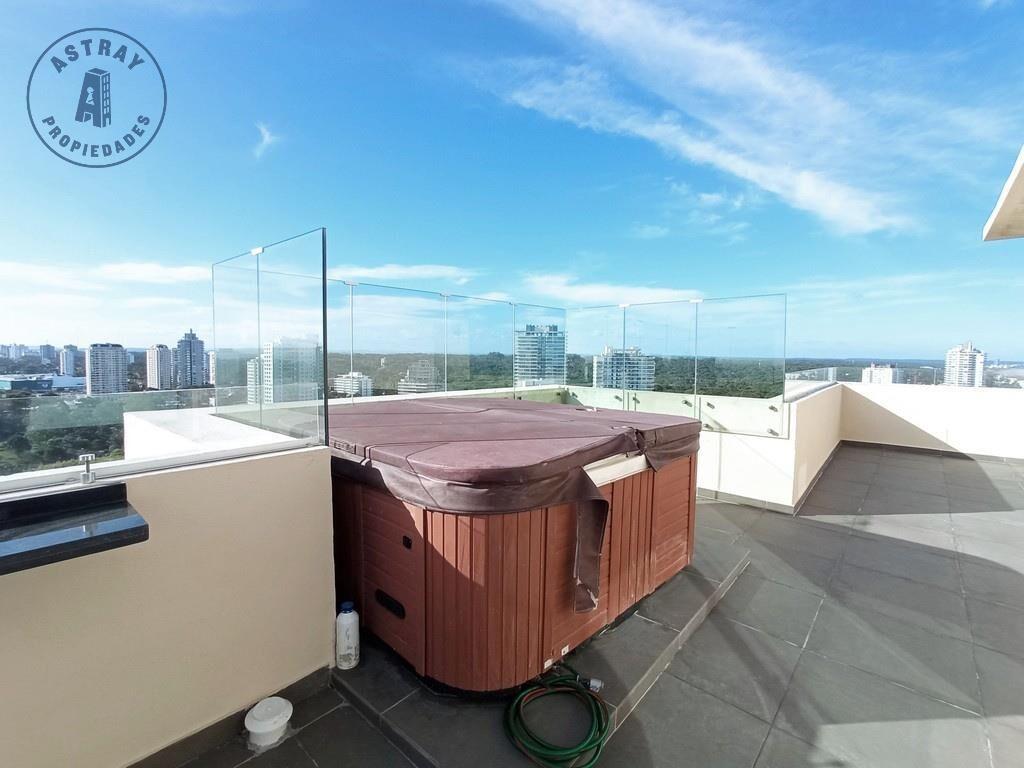 Penthouse en parada 7 de Playa Brava...