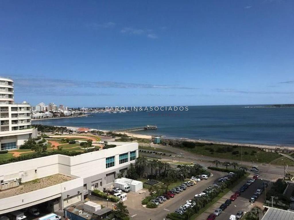 Apartamento en venta de 2 dormitorios en Season