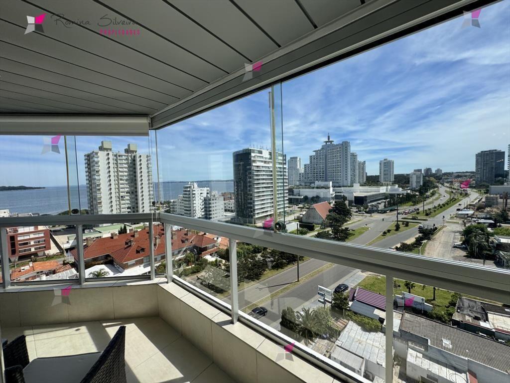 VENTA APARTAMENTO 3 DORMITORIOS Y SERVICIO - ART