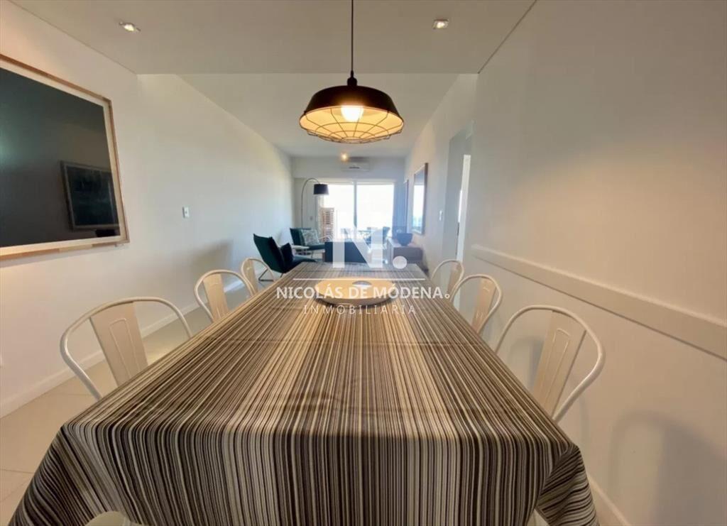 Apartamento  de 2 dormitorios en Mansa - Punta