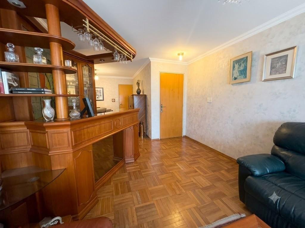 Venta apartamento 3 dormitorios más servicio completo y gar
