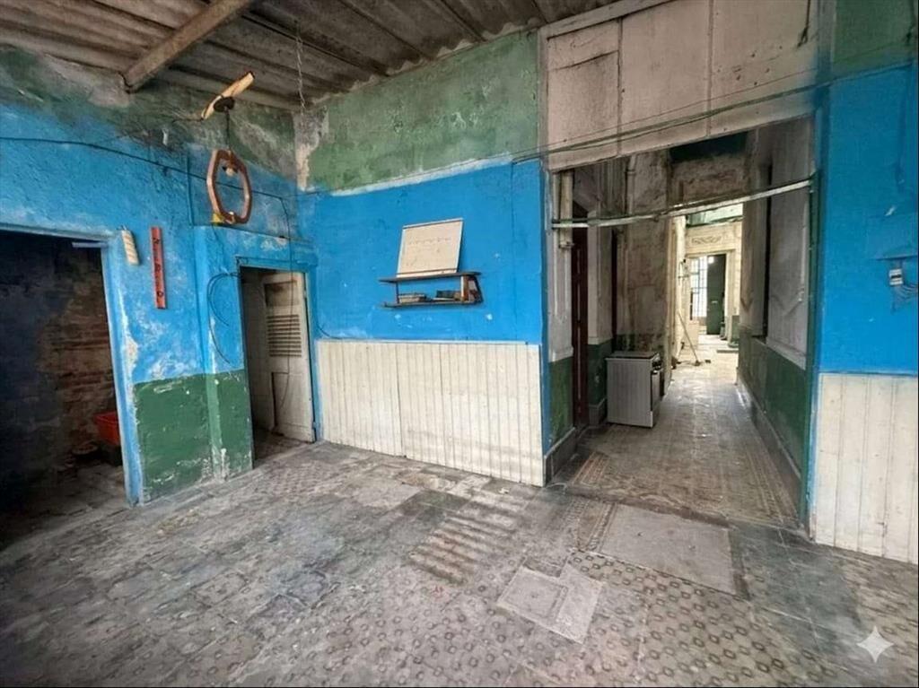 GRAN CASA EN JACINTO VERA CON MUCHO POTENCIAL PARA RECICLAR