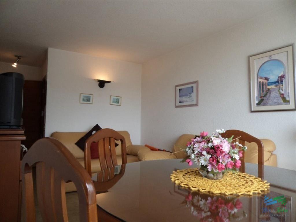 Apartamento con vista espectacular a playa mansa