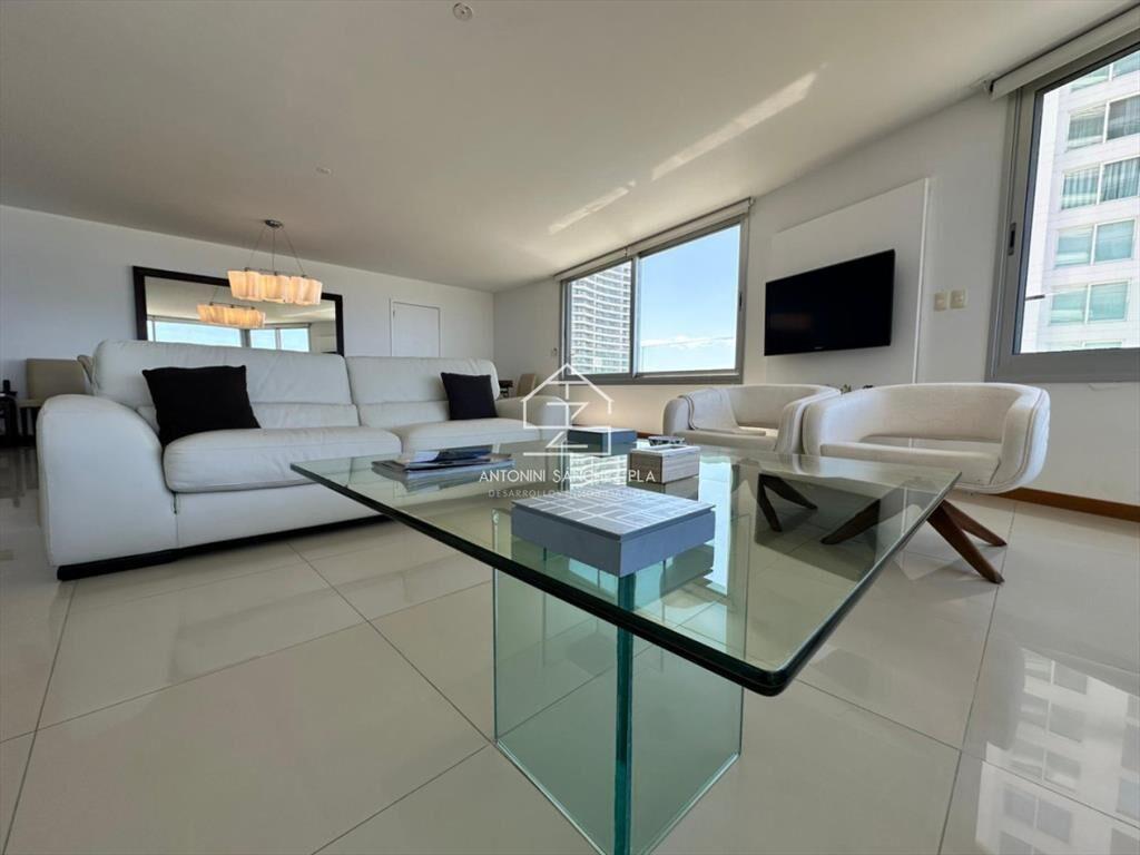 venta y alquiler Apartamento en primera línea Brava