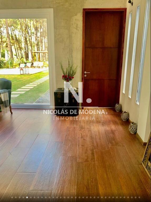 Se vende casa en Montoya, La Barra en impecable