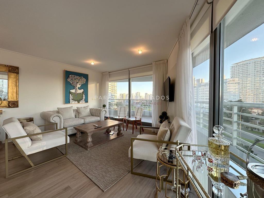 Apartamento en venta de 2 dormitorios en torre