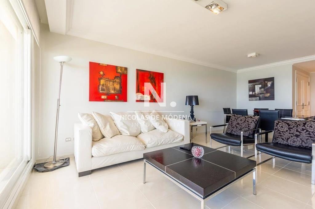 Impecable departamento, comodo e iluminado.