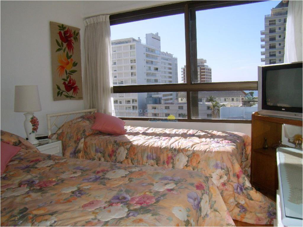 Apartamento en Peninsula, 2 dormitorios y medio