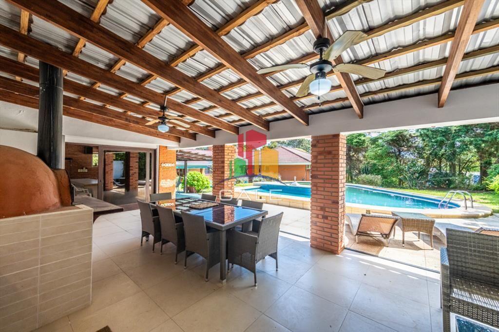 Vendemos espectacular casa de 4 dormitorios en