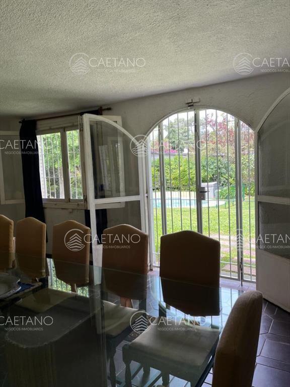 Gran casa estilo tradicional de 4 dormitorios en venta en P