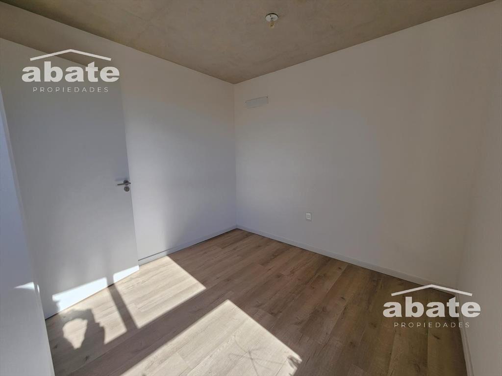Venta apartamento 3 Dormitorios en Aguada 01 Libertador pis