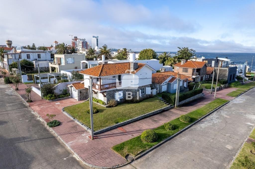 Venta casa 3 dormitorios, Peninsula. - Ref :