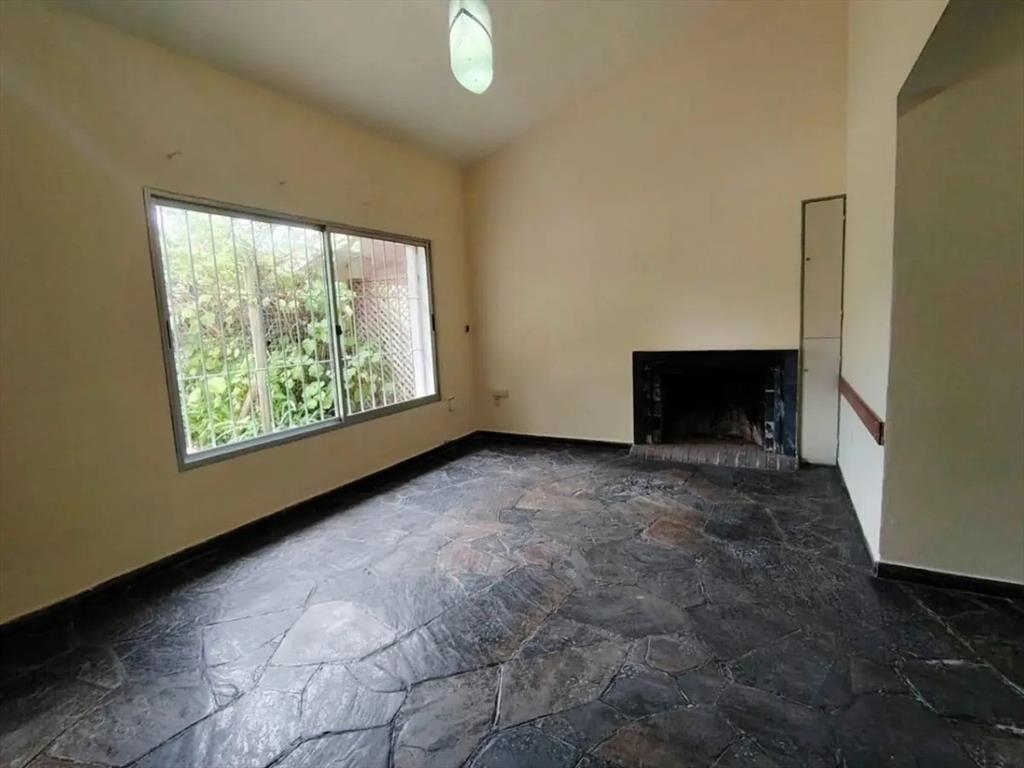 Casa en venta c/ cochera en Canelones