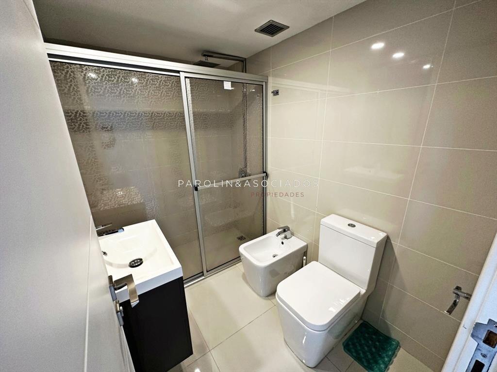Apartamento en venta con 2 suites en edificio del