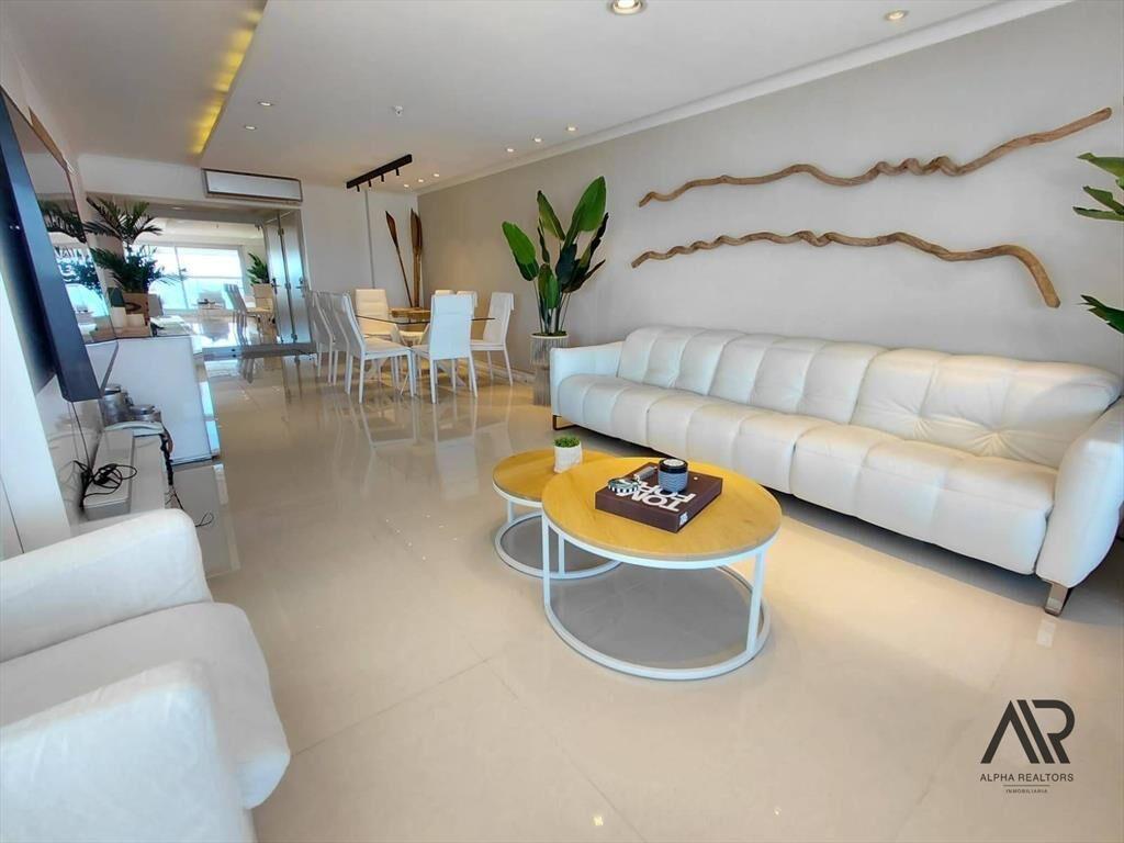 Apartamento en venta c/ cochera en Playa Mansa