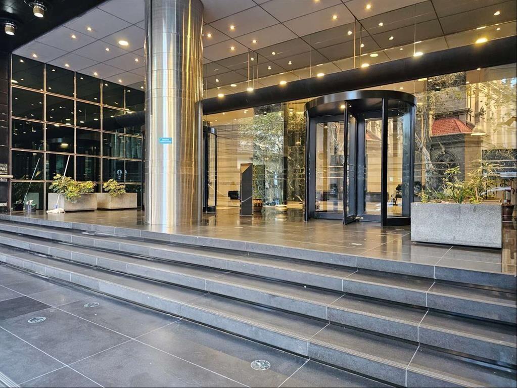 ALQUILER - OFICINA CORDON S/ 18 DE JULIO - EDIFICIO CORPORA