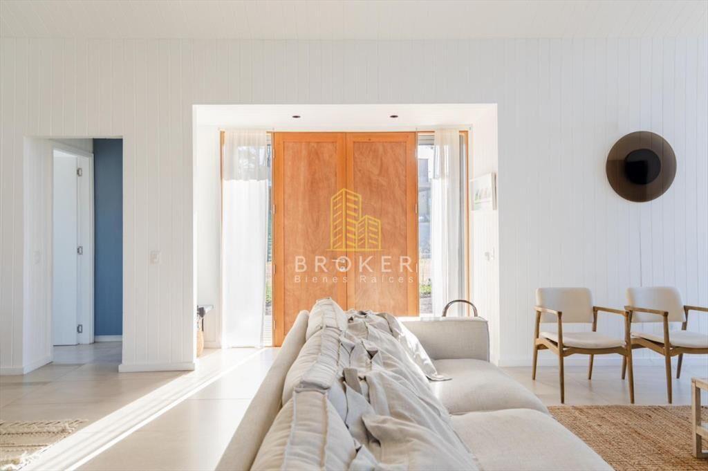 Venta casa barrio privado La Barra Reserva punta