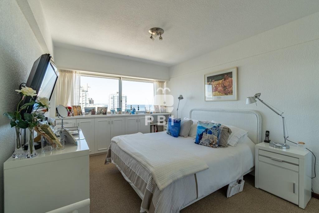 Venta de apartamento 3 dormitorios con vista al