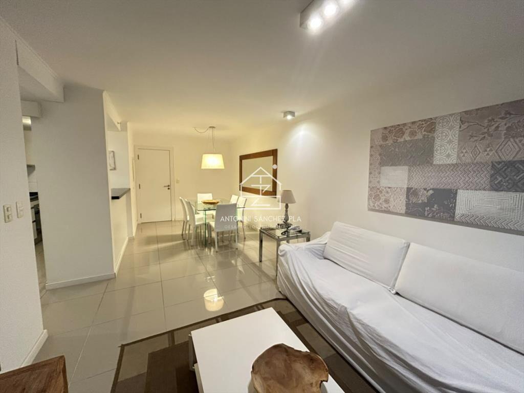 Alquiler apartamento dos dormitorios Punta del Este playa B