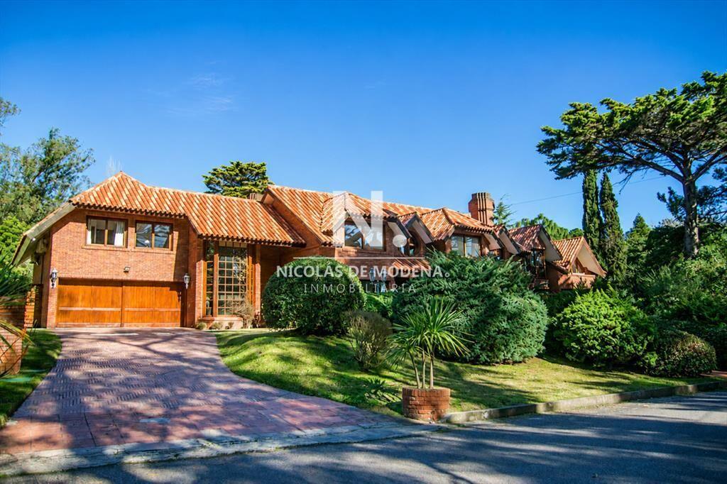 Vende espectacular casa en Beverly Hills - Punta del Este d