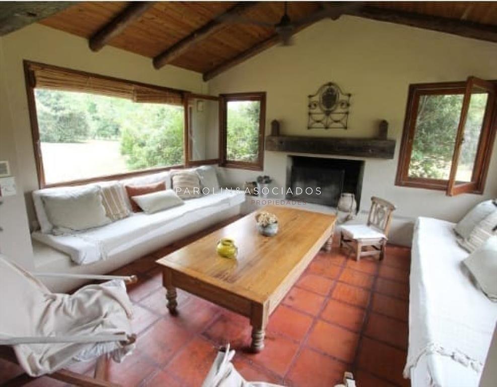 CHACRA EN VENTA DE 5 DORMITORIOS EN JOSE IGNACIO