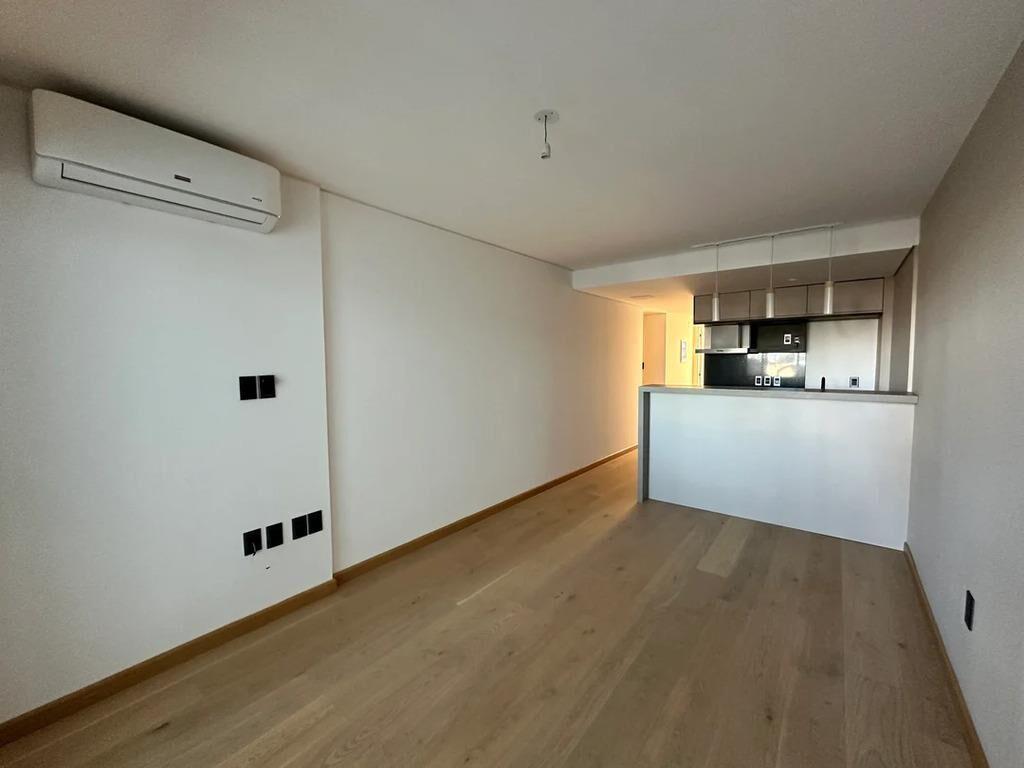 Alquiler de apartamento de 1 dormitorio con gje en D' Figuei