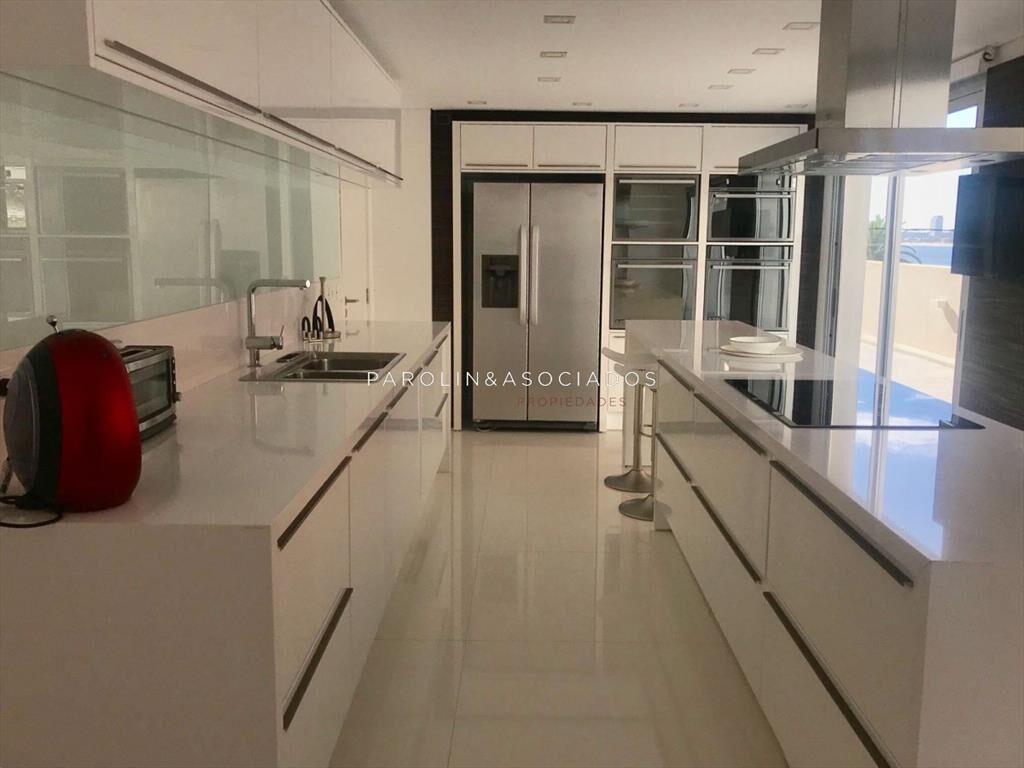 Apartamento en venta de 3 dormitorios en Mouette,