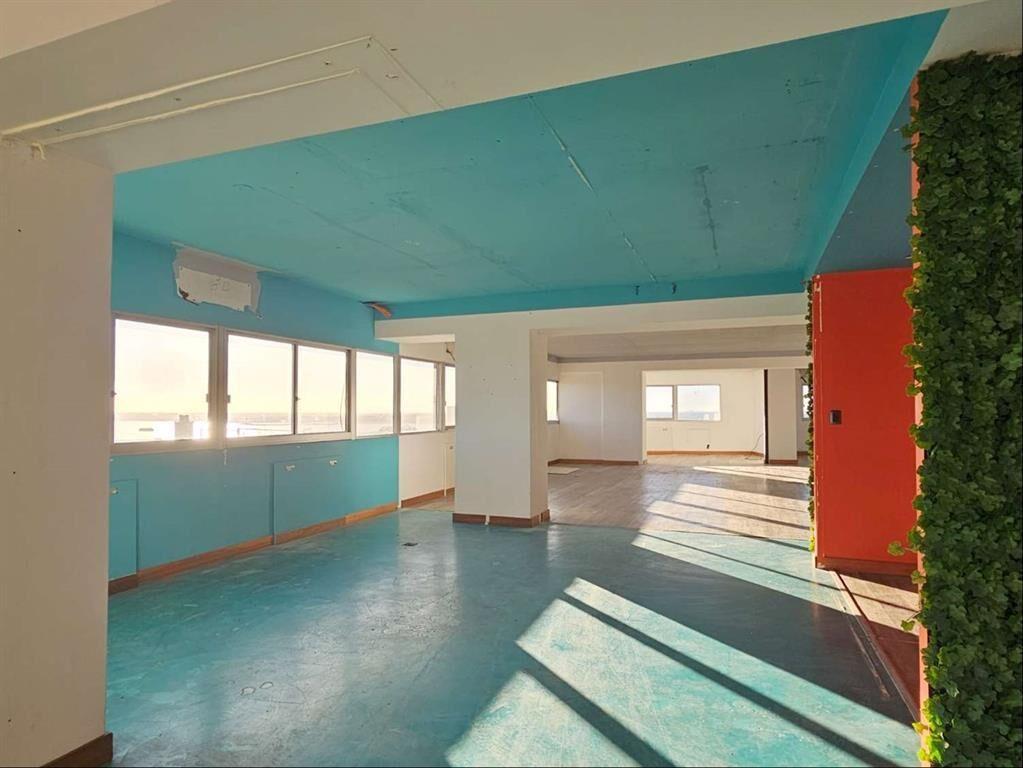 ALQUILER - OFICINA CORDON S/ 18 DE JULIO - EDIFICIO CORPORA