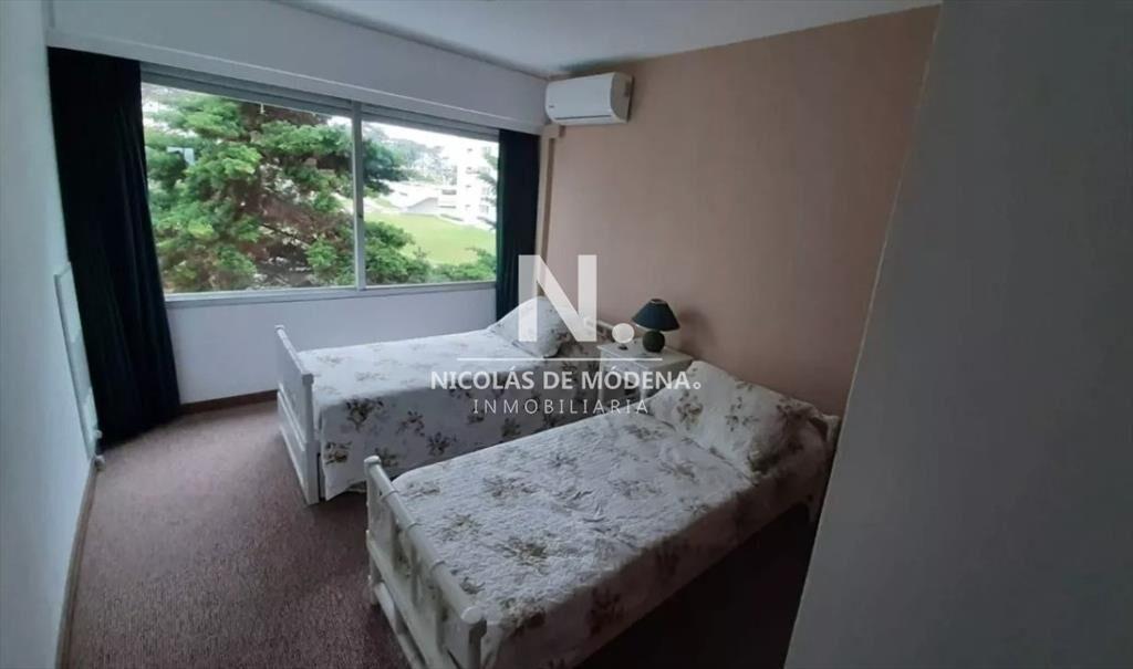 APARTAMENTO EN PRIMERA LINEA DE PLAYA MANSA, 2