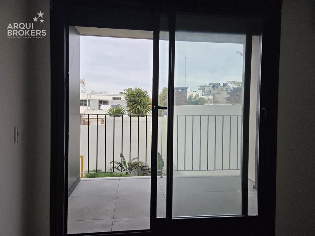 Apartamento de un dormitorio en venta con renta en Malvín -