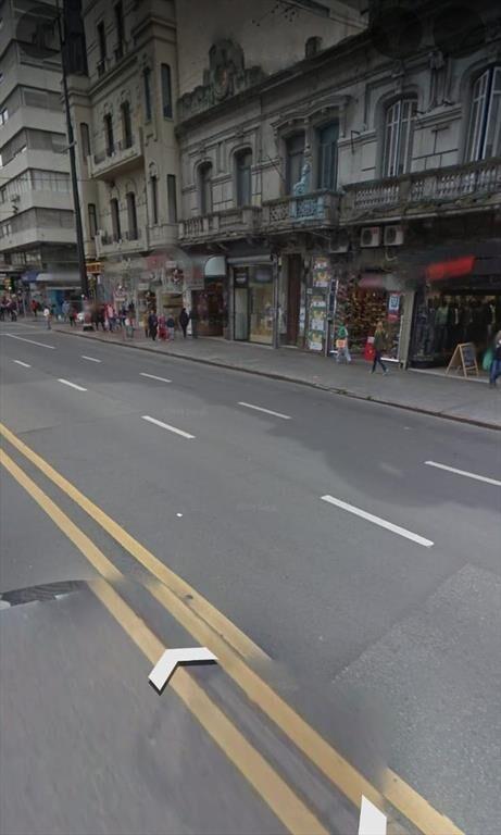 18 de julio y Vazquez, 170 m2 de planta, 4,5 mts de frente