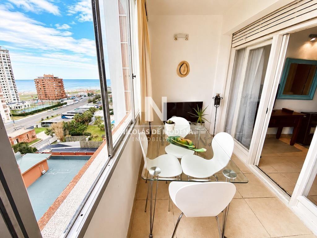 Apartamento de 1 dormitorio frente al mar , todo
