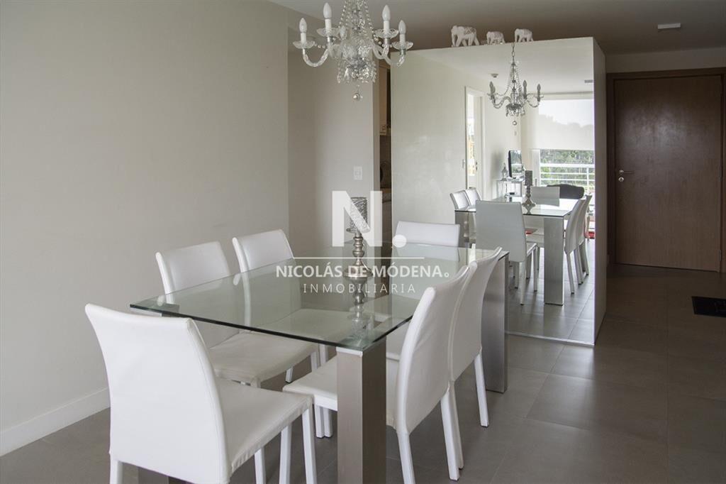 Departamento de 2 dormitorios en venta, Punta del Este