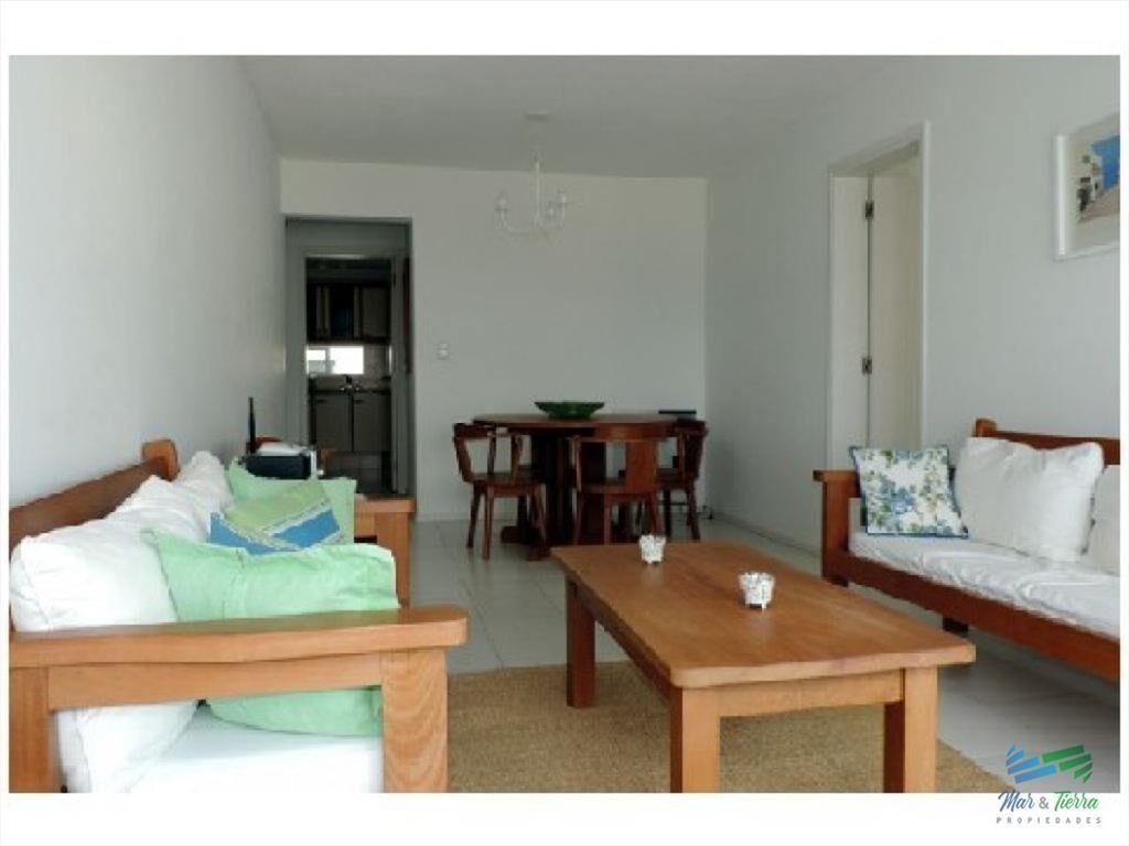 Apartamento en Brava, 2 dormitorios *