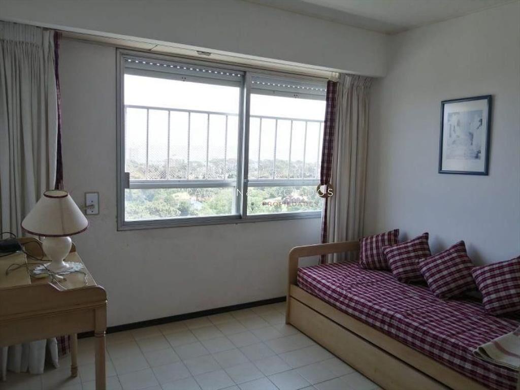 Apartamento en venta de 3 dormitorios en Punta