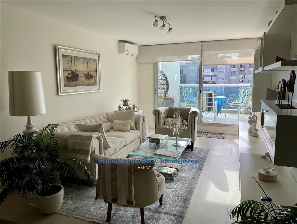 Venta penthouse 2 dormitorios 2 garages Villa Biarritz